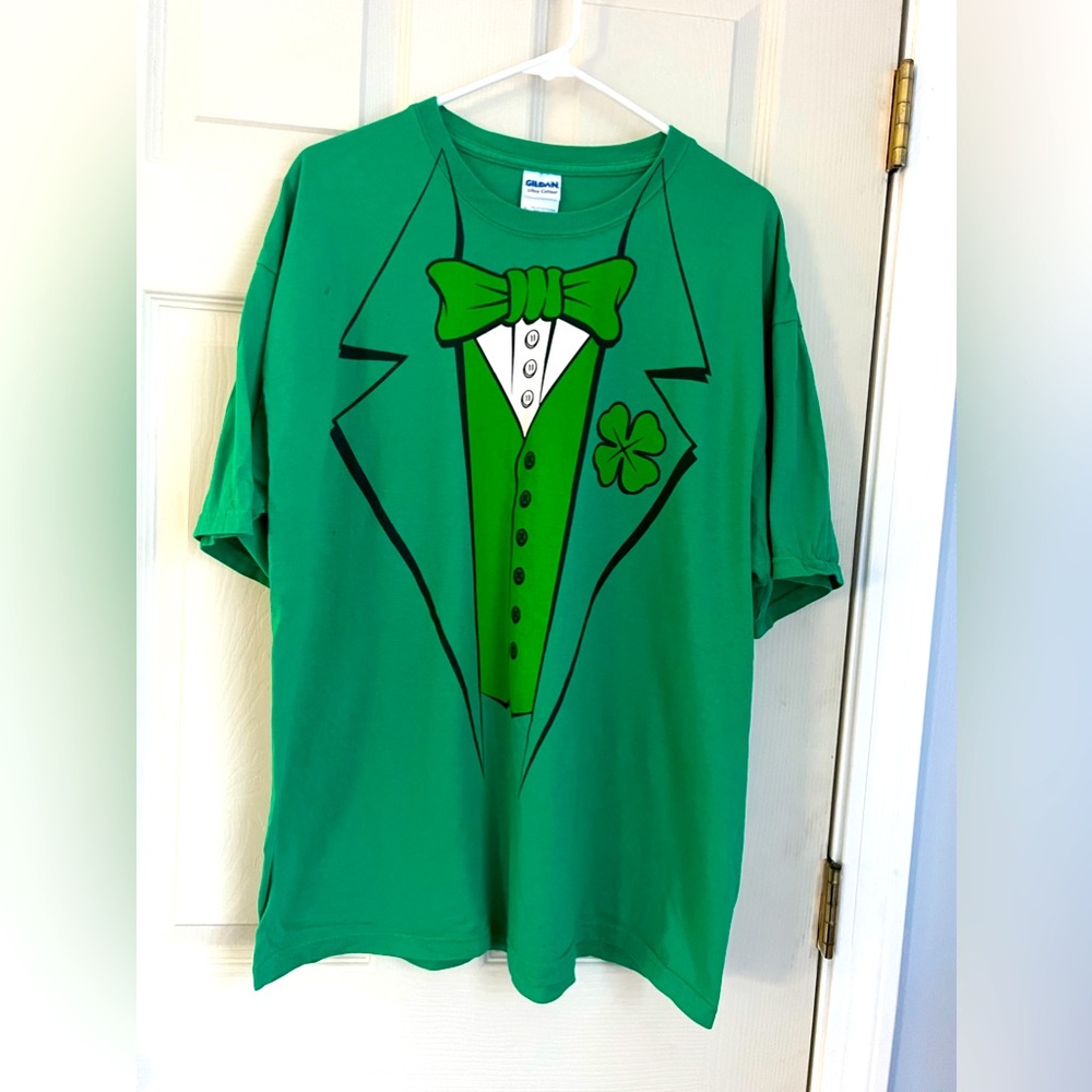 Green tuxedo men’s novelty short sleeve St. Patrick's T-shirt XL